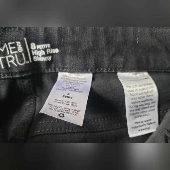 Classic Time And Tru High Rise Skinny Black Women's Jeans Size 8P - Picture 2 of 3